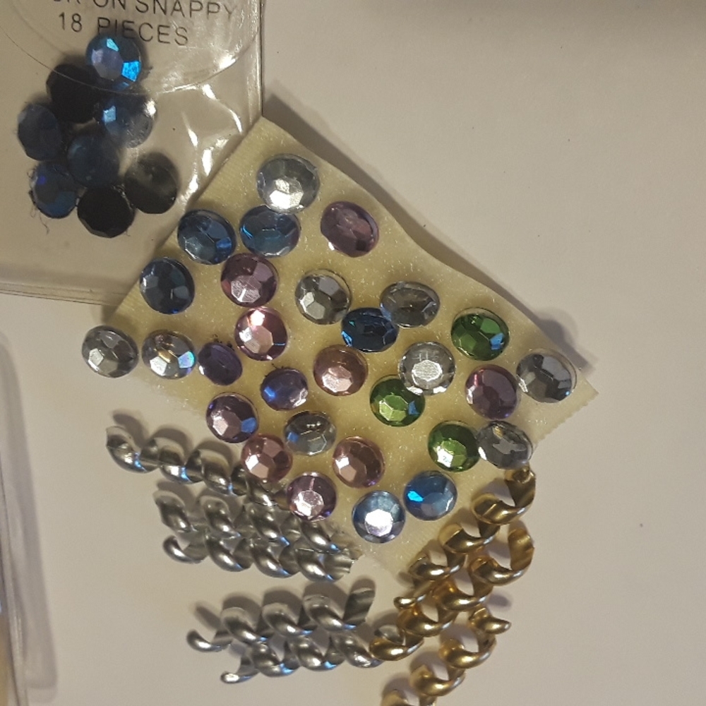 Y2K Hair gems / crystal hair jewels w/ velcro & metallic hair spirals (Trending)